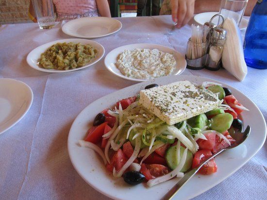 Edra Studios & Restaurant